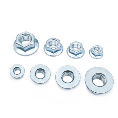 Lapos karimás anyák